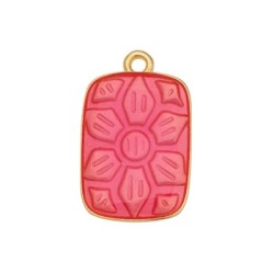 Pendant rectangle en métal couleur or, émaillé rose Pendant rectangle en métal couleur or, émaillé rose