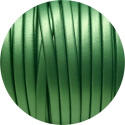 Cordon de cuir plat 5mm vert poudré vendu à la coupe au cm