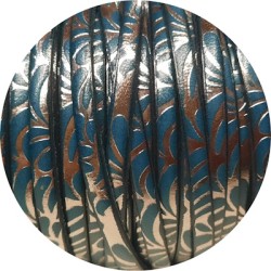 Cuir plat de 5mm avec relief floral bleu atoll et argent en vente au cm Cuir plat de 5mm avec relief floral bleu atoll et argent en vente au cm