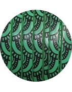 Cuir plat 5mm imprimé dentelle noire sur fond vert en vente au cm