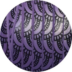 Cuir plat 5mm imprimé dentelle noire sur fond violet en vente au cm