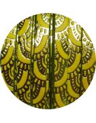 Cuir plat de 5mm avec relief dentelle pistache métal sur fond jaune vif