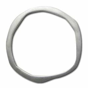 Gros anneau plat difforme placage argent-54mm