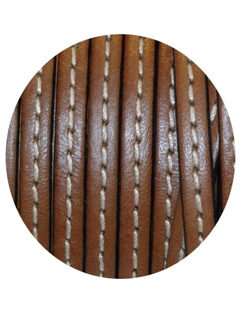 Cuir plat 5mm caramel couture blanche vendu au metre