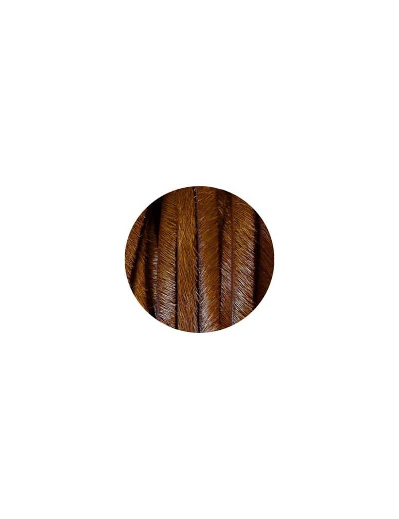 Laniere de cuir plat marron avec poils-5mm