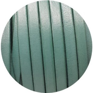 Cuir plat de 6mm de couleur aquamarine vendu au metre