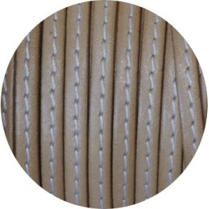 Cordon de cuir plat 5mm beige couture blanche vendu au metre