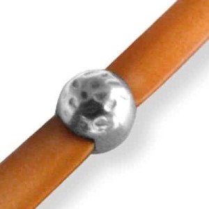 Passant demi-sphère pour lacet plat de cuir de 5mm
