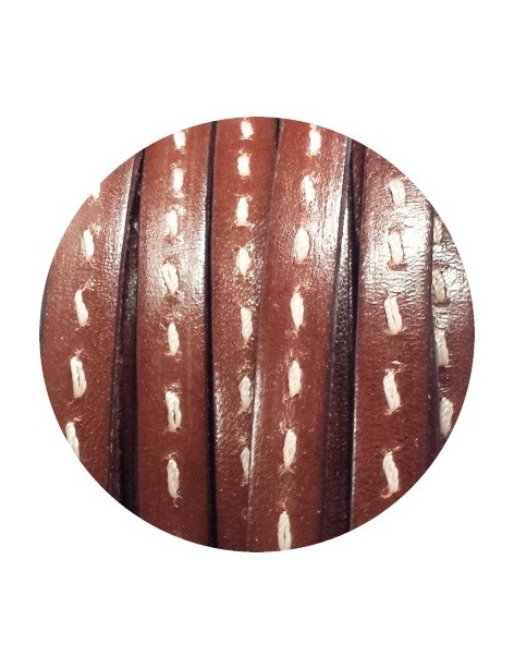 Cuir plat de 8mm marron safari couture centrale vendu au mètre