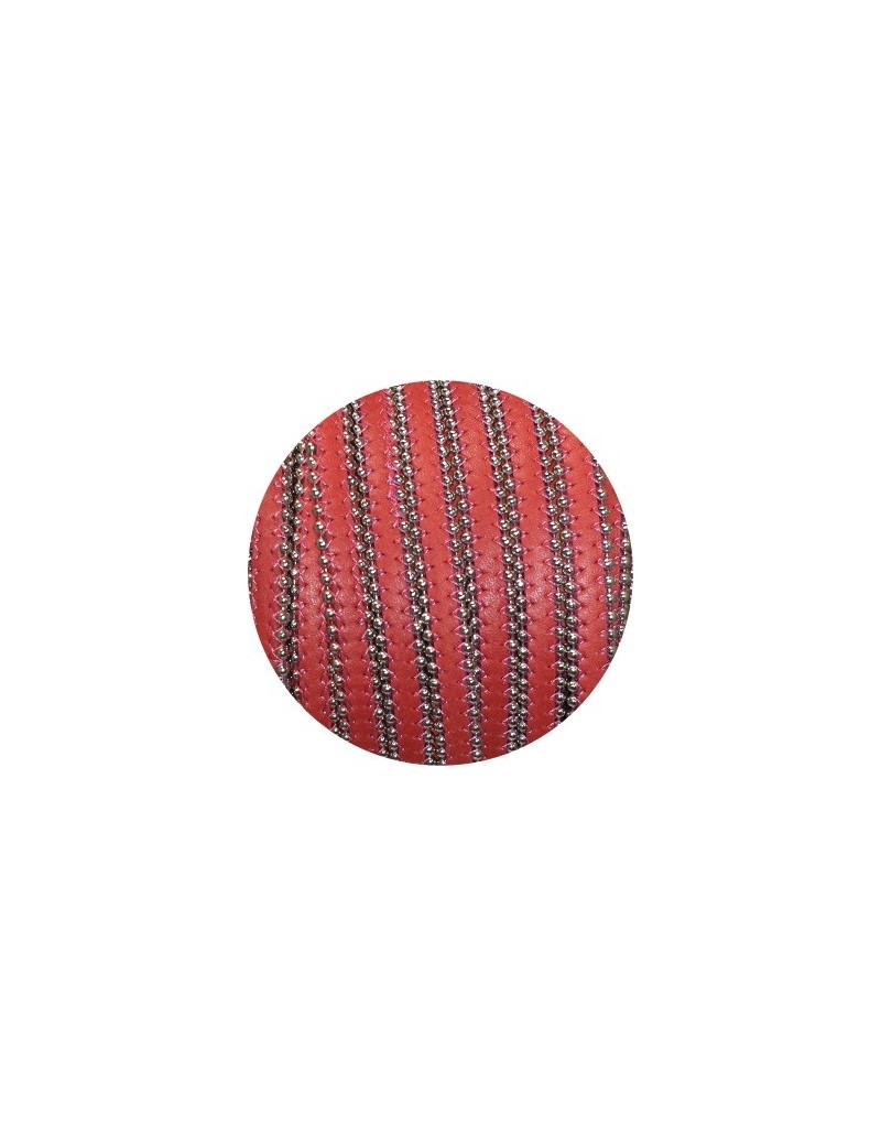 Cordon de cuir plat 10mm rouge avec 2 rangs de billes-vente au cm
