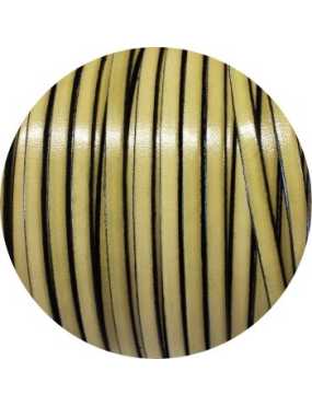 Cordon de cuir plat 5mm x 2mm de couleur jaune pâle vendu au cm