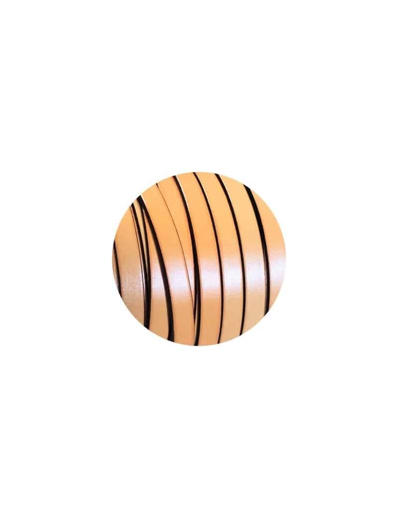 Cordon de cuir plat 10mm x 2mm de couleur orange clair vendu au cm