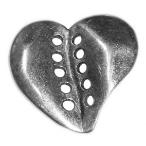 Coeur percé de 10 trous en métal placage argent