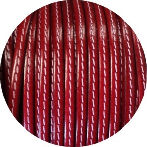 Cuir plat 5mm rouge flamme couture blanche vendu au mètre