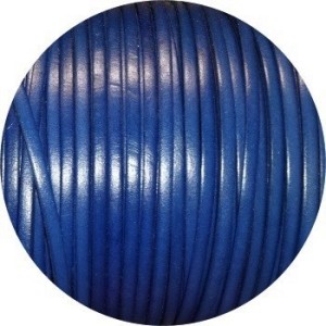 Cuir plat de 5mm de couleur bleu nuit vendu au cm