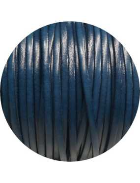 Cordon de cuir plat 3mm bleu nuit brillant en vente au cm