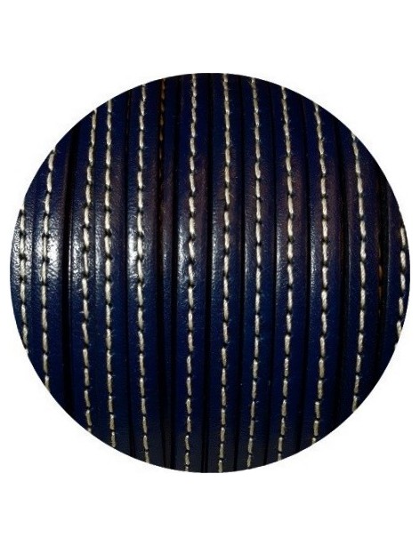 Cordon de cuir plat 5mm bleu fonce couture blanche vendu au metre