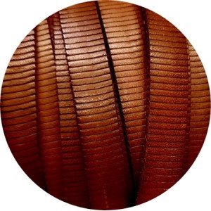 Cuir plat de 10mm fantaisie marron avec hachures en vente au cm