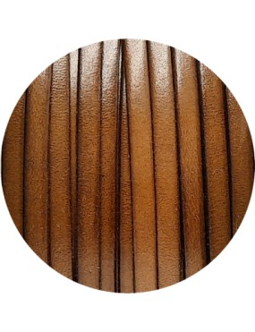 Cuir plat de 5mm couleur marron clair vendu au mètre