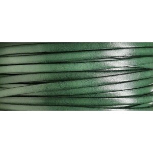 Cuir plat de 5mm couleur jade foncé vendu au mètre