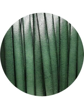 Cuir plat de 5mm couleur jade foncé vendu au mètre
